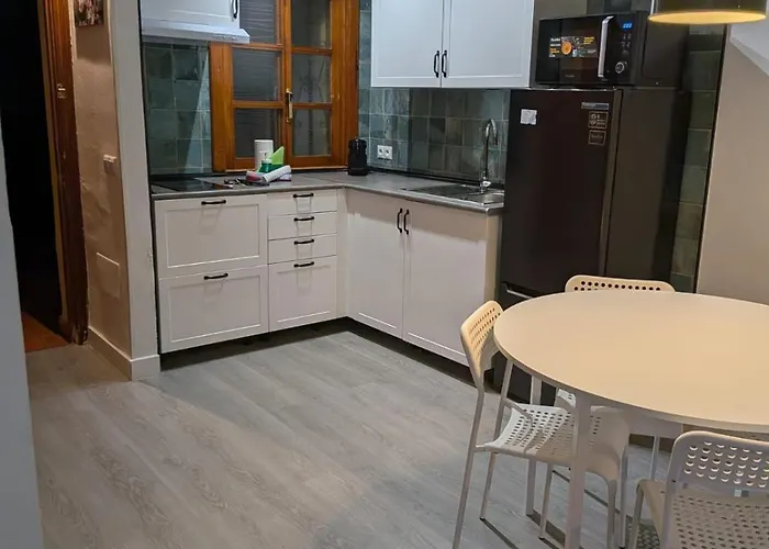 아파트 Windsor Pool 아데제